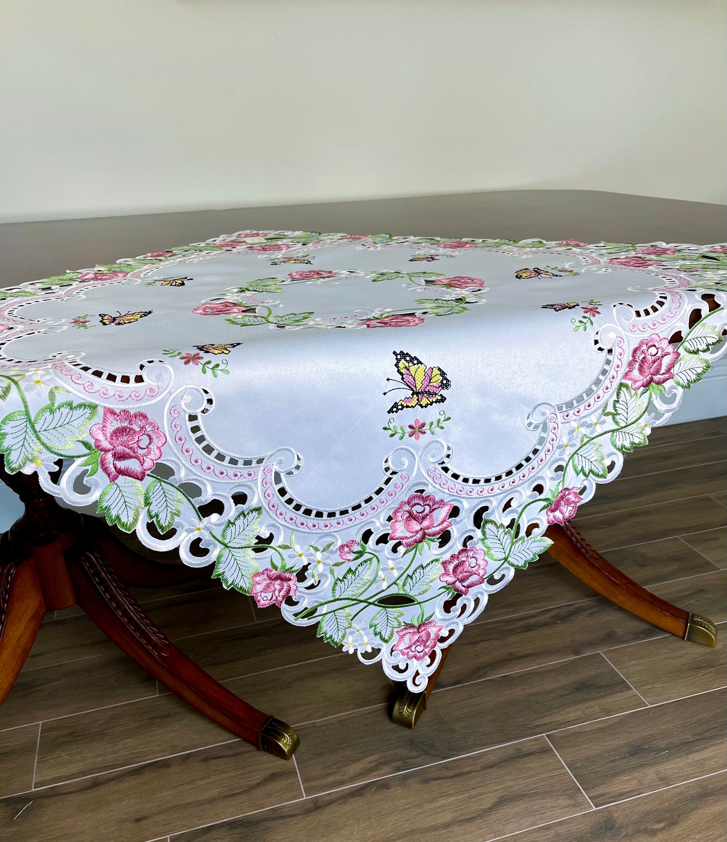 Kaylen Table Topper