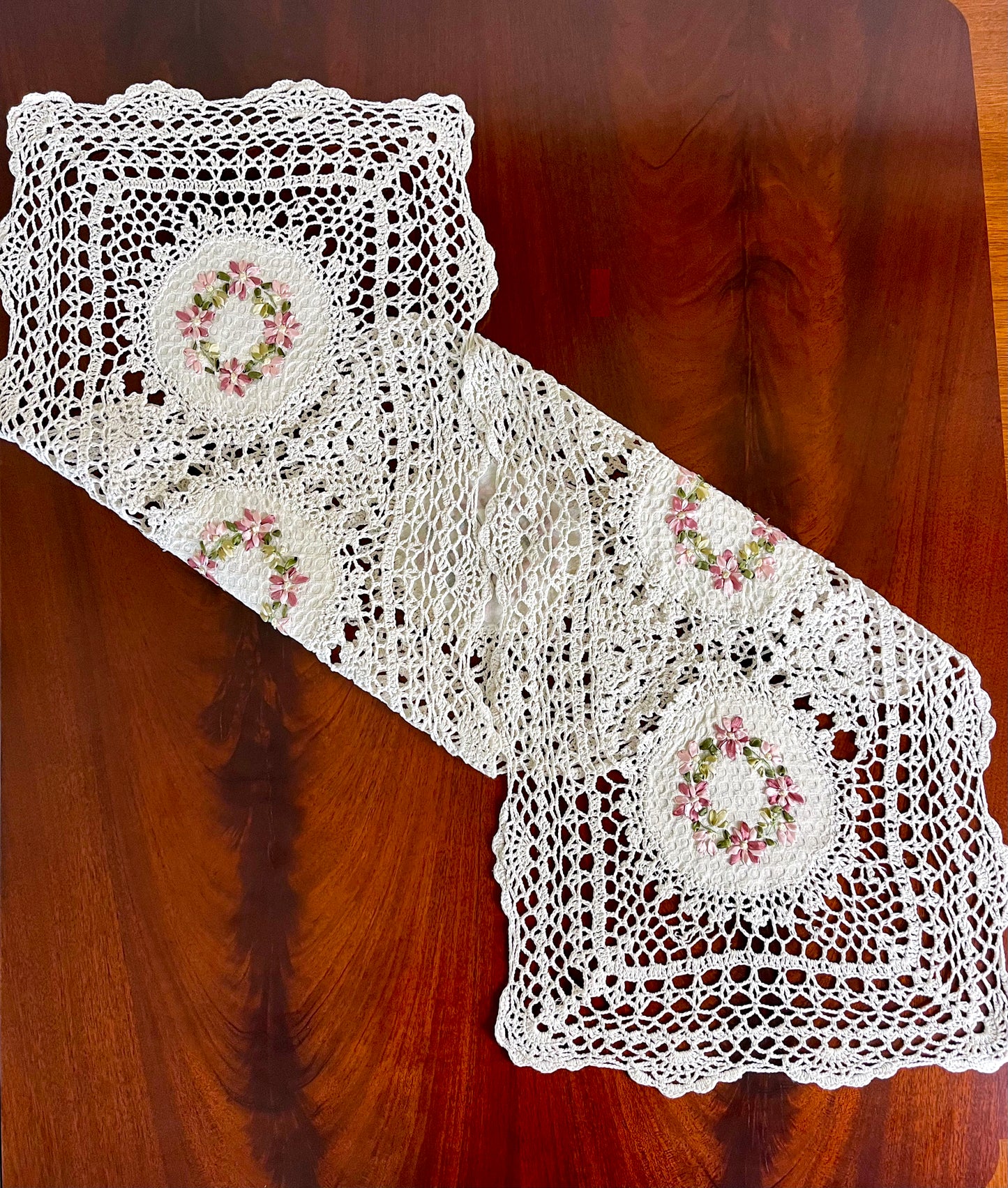 Hailey Table Runner and Placemats