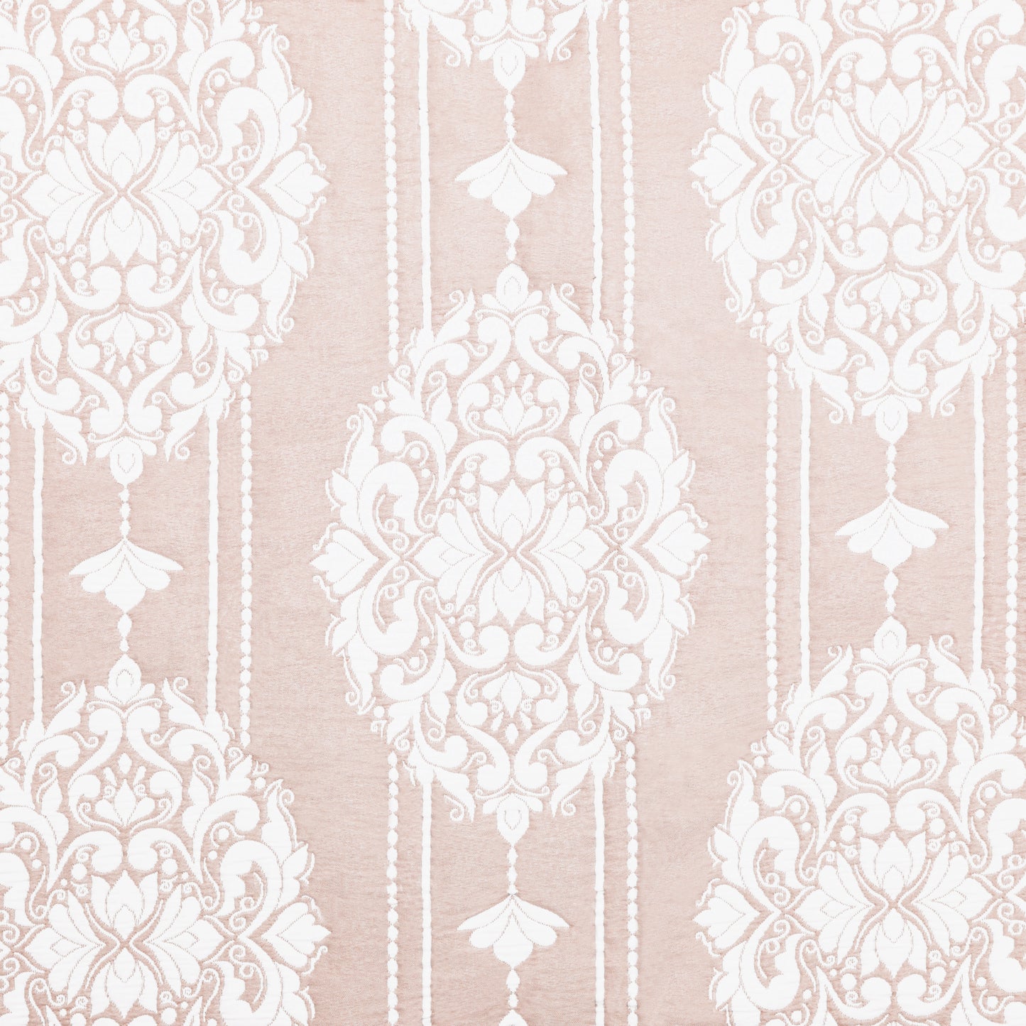 Damask Medallion Patterned Quilt Sets