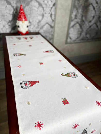 Avery Table Runner and Placemats