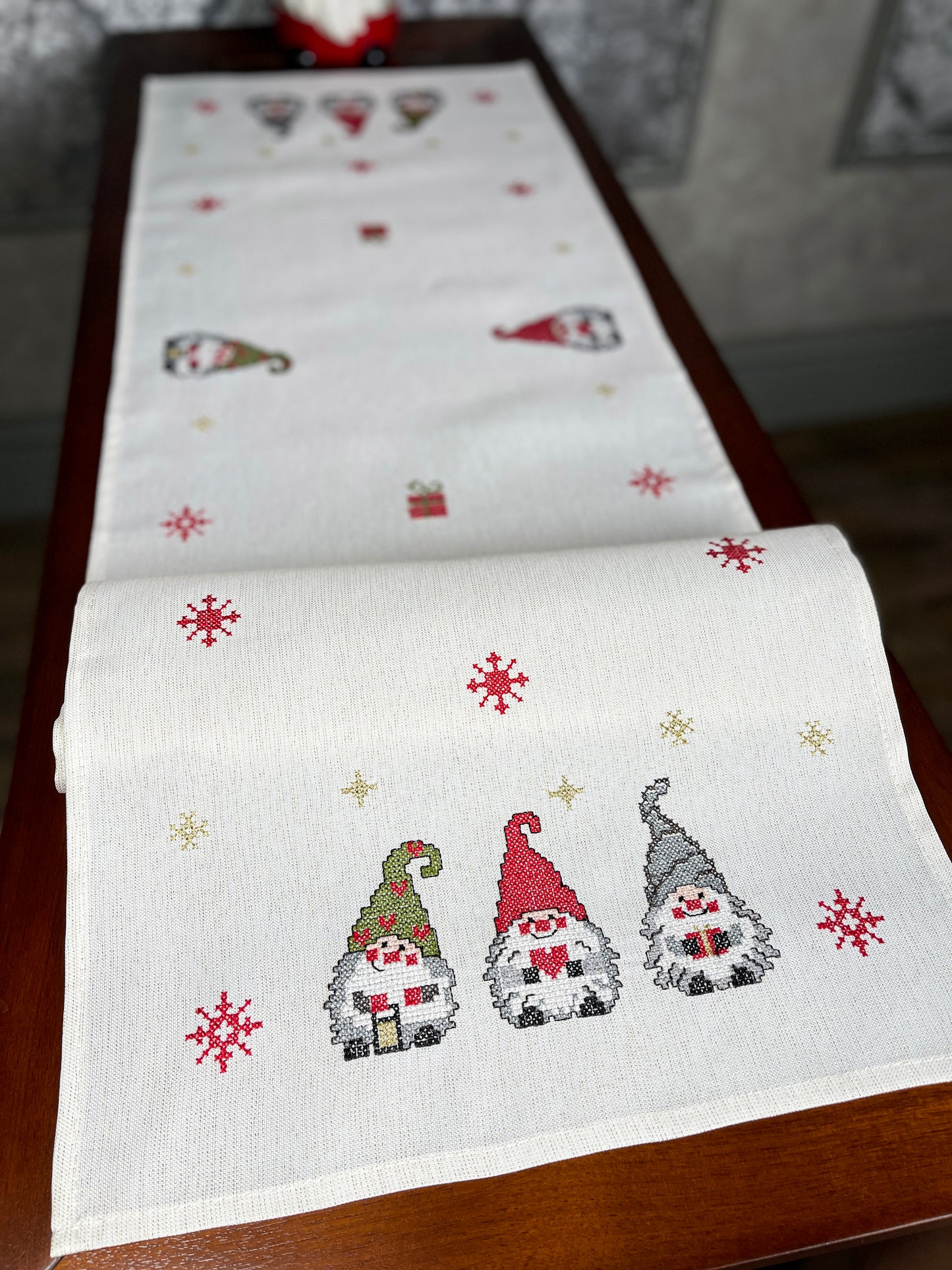 Avery Table Runner and Placemats