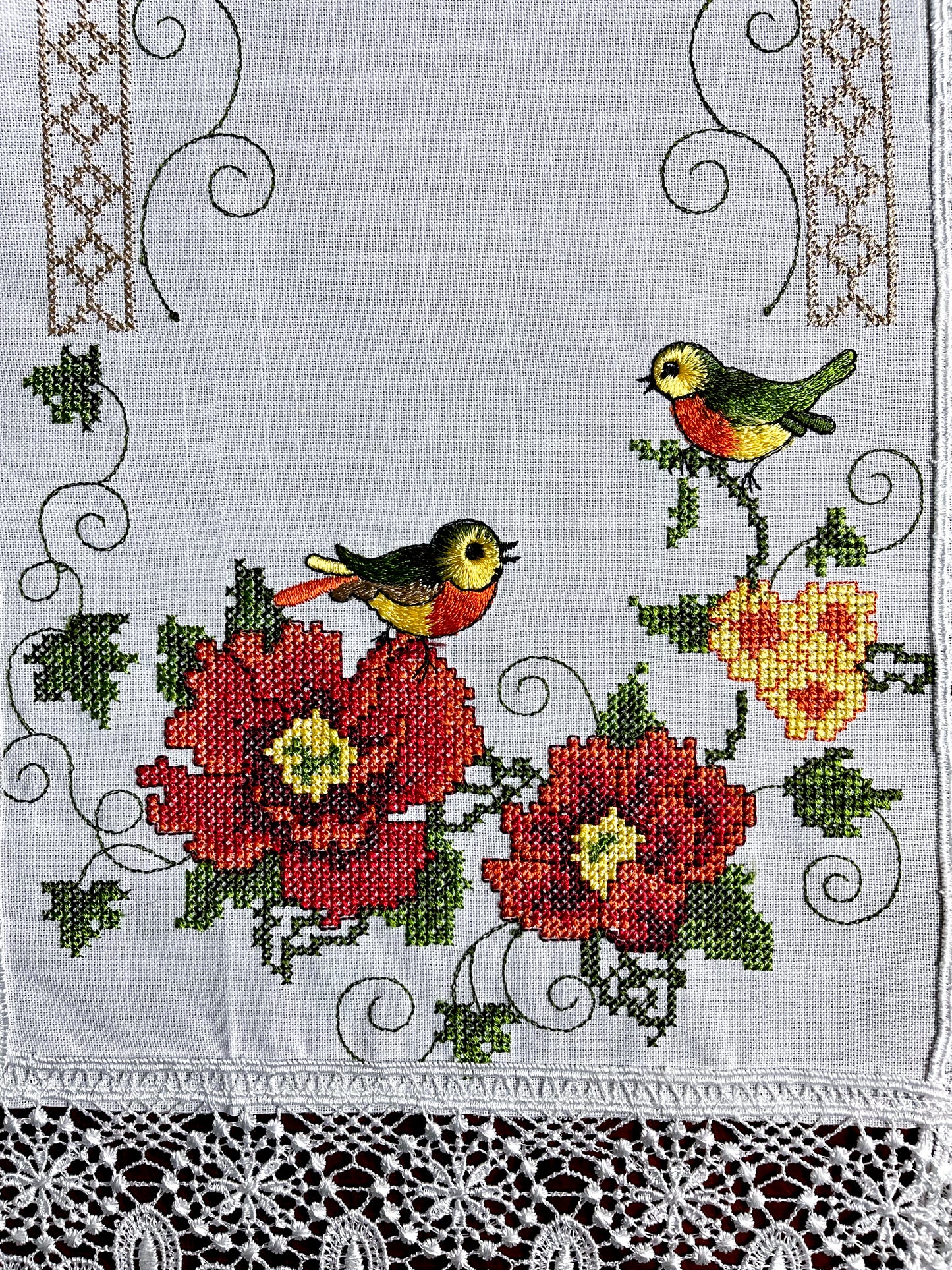 Betty Bird Table Runner and Placemats