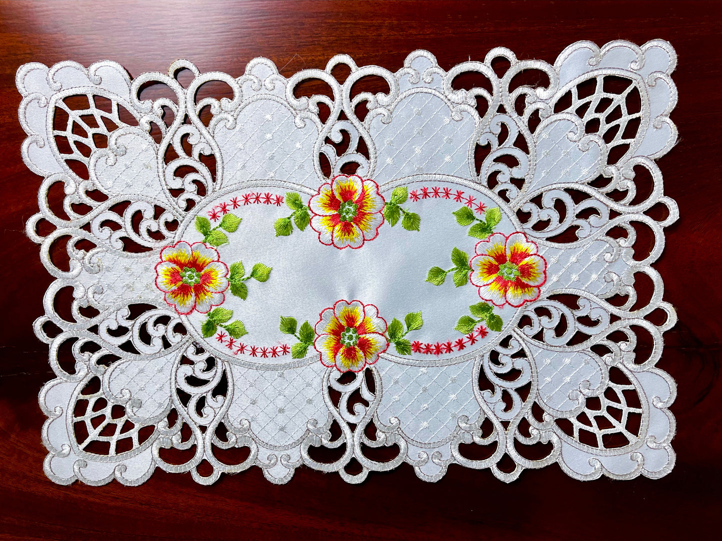 Cosmos Table Runner and Placemats