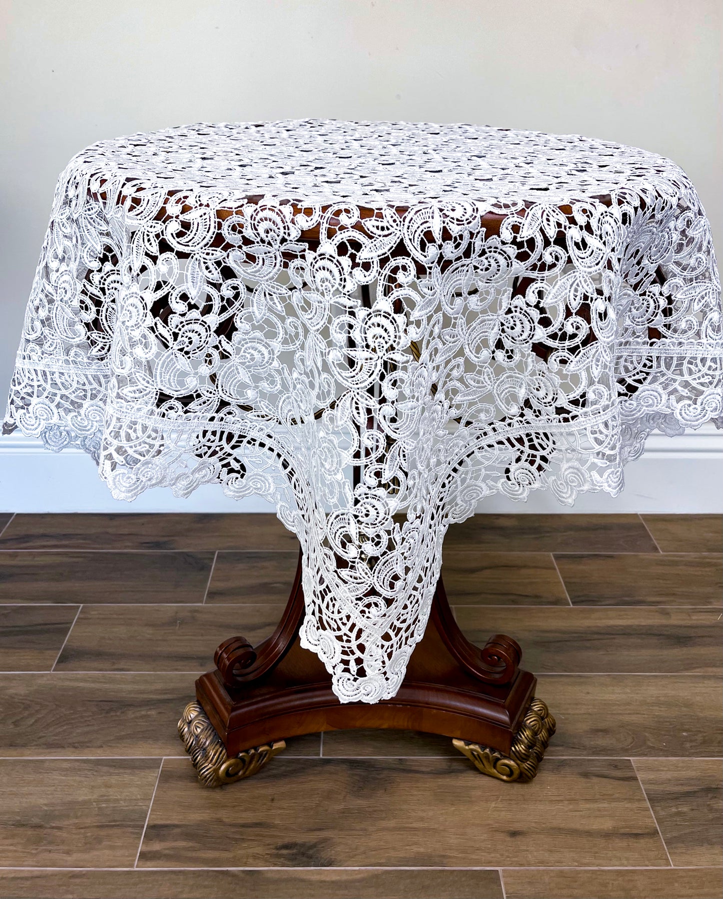 Carissa Table Topper