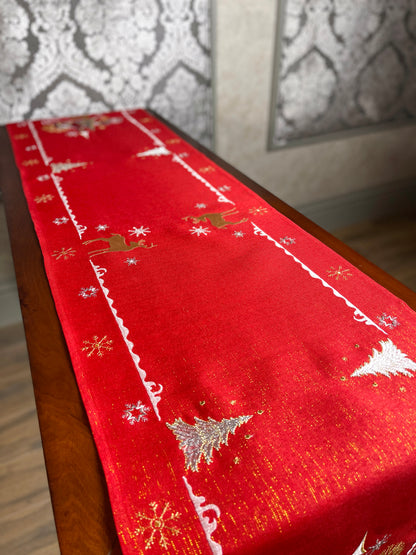 Eria Table Runner and Placemats