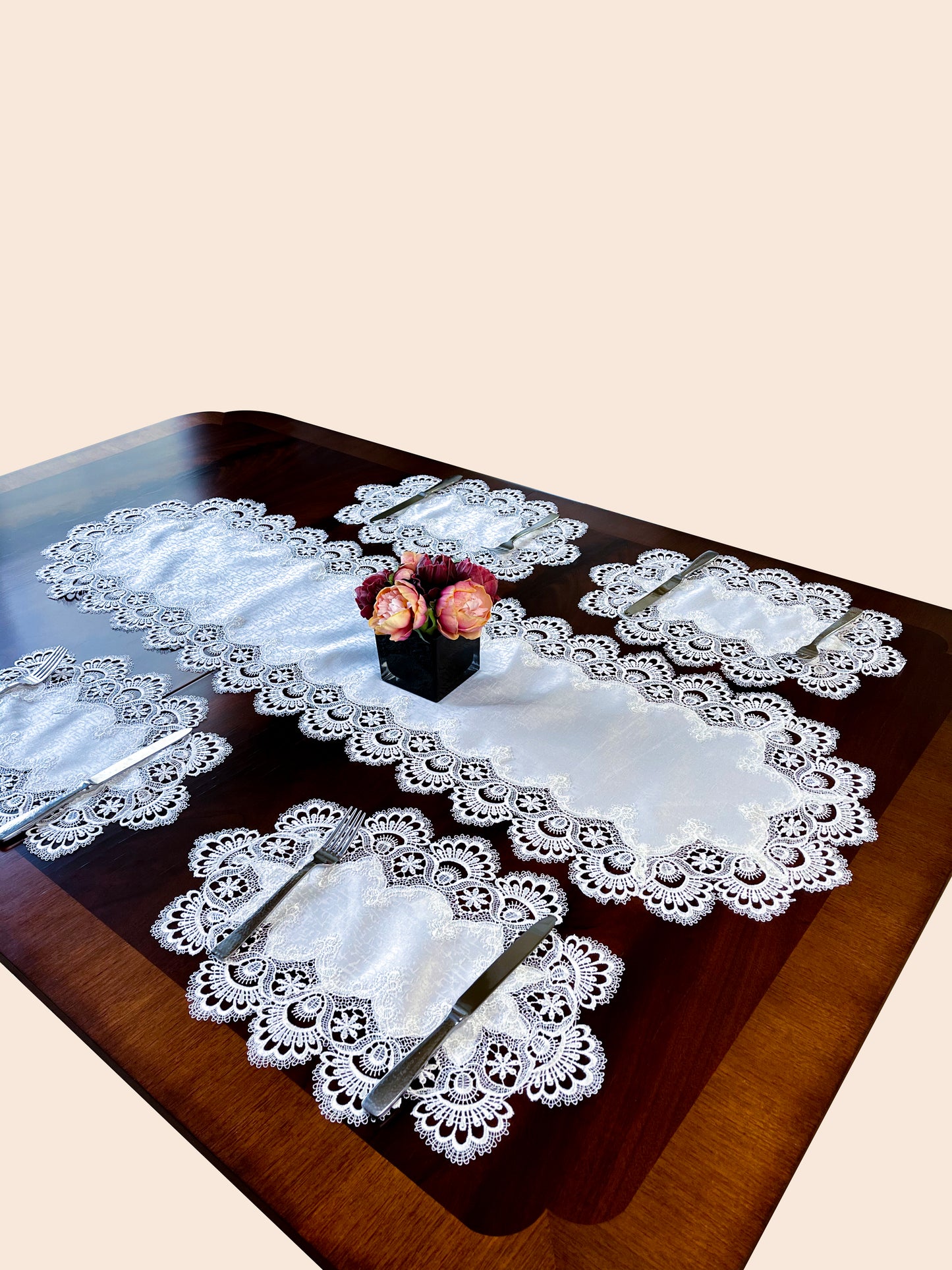 Helen Table Runner and Placemats