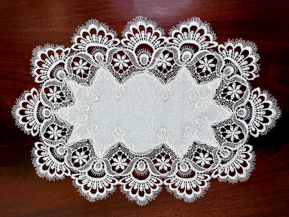 Helen Table Runner and Placemats