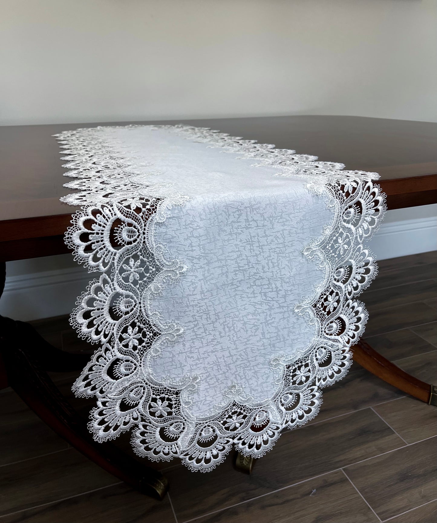 Helen Table Runner and Placemats