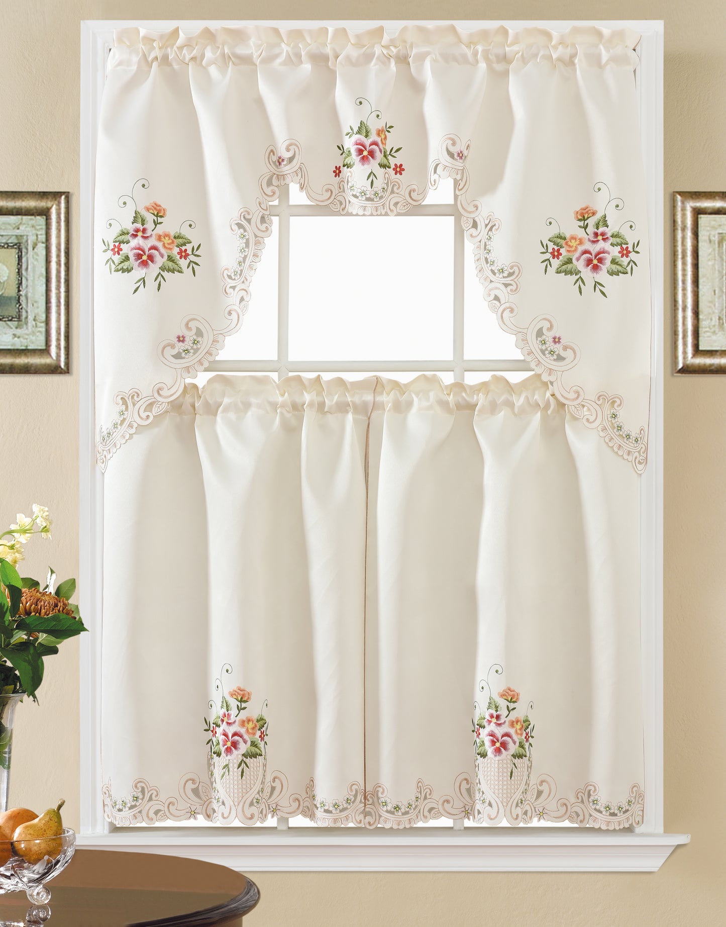 Jaylee Kitchen Curtain and Tablecloth Set