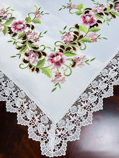 Francis Table Topper