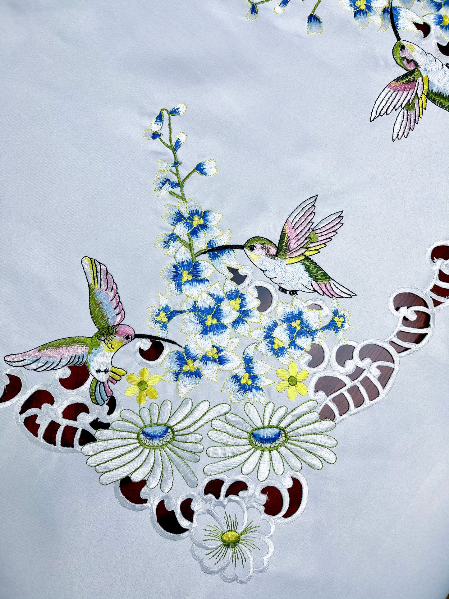 Floris Linens Kai Hummingbird Embroidery Cutwork Tablecloth