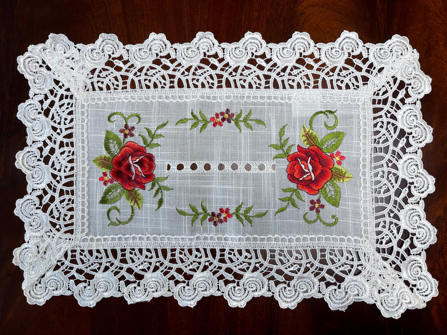 Floris Linens Molly Embroidered Rose Placemat with Intricate Lace Pattern