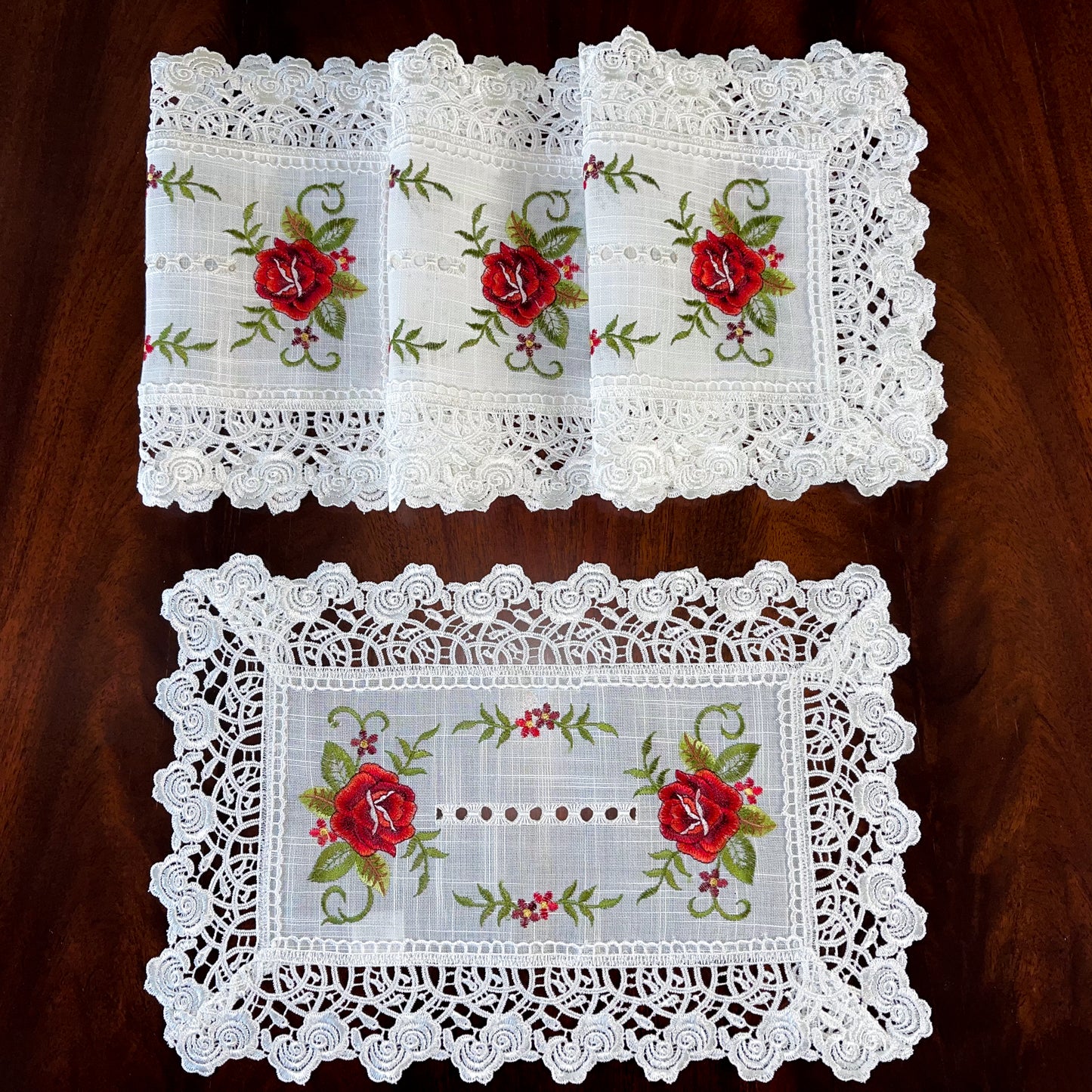 Floris Linens Molly Embroidered Rose Placemat with Intricate Lace Pattern