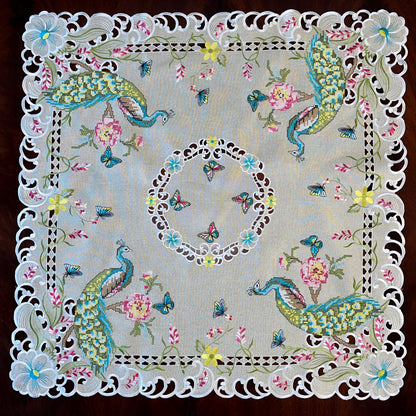 Asha Table Topper