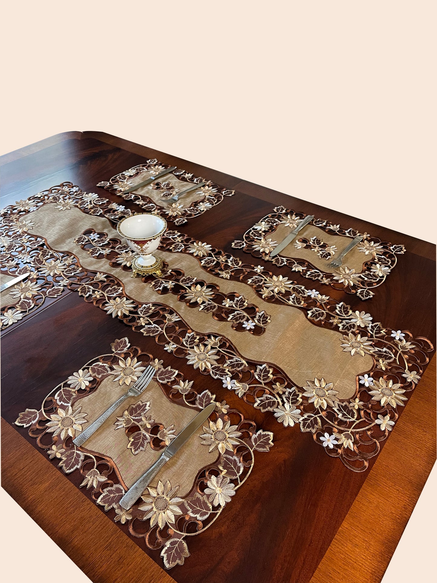 Riva Table Runner and Placemats