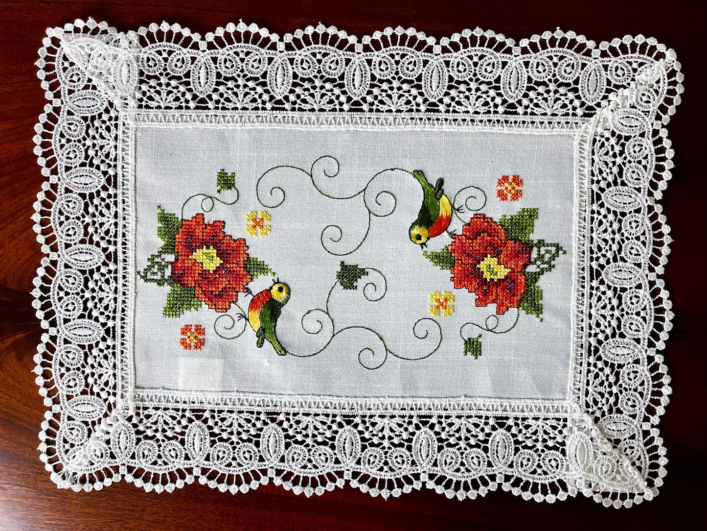 Betty Bird Table Runner and Placemats