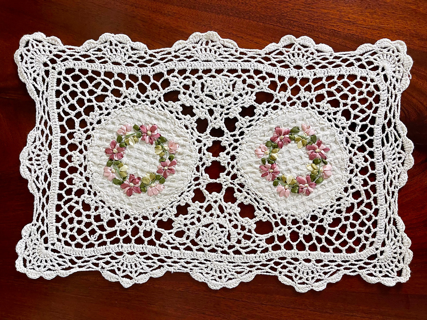 Hailey Table Runner and Placemats