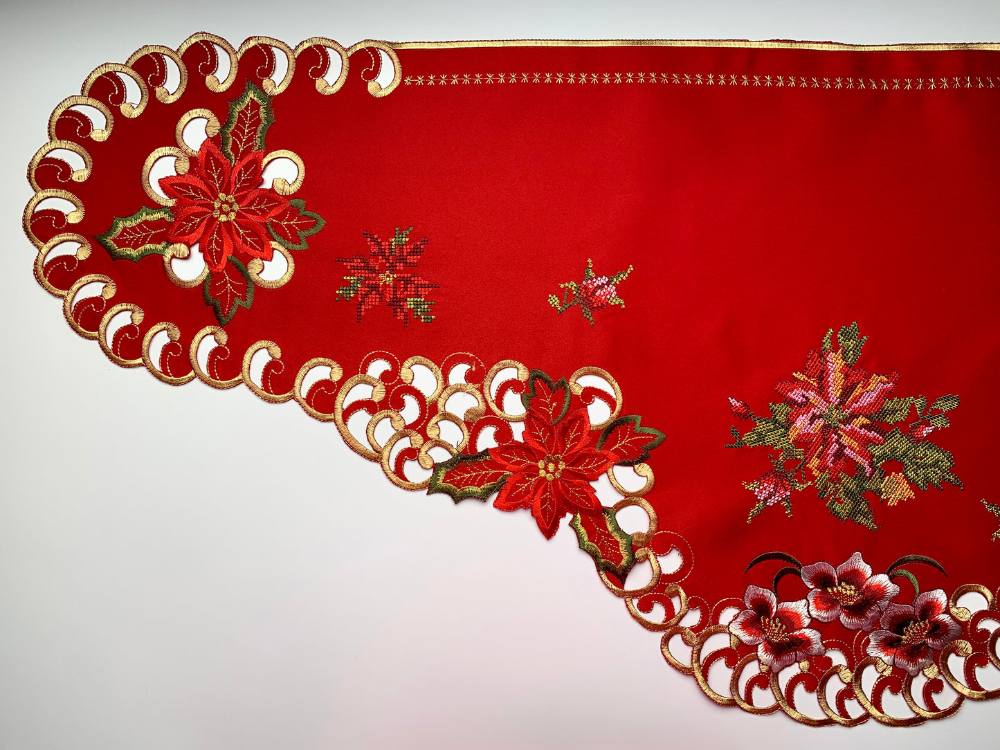Dalia Christmas Mantel Scarf