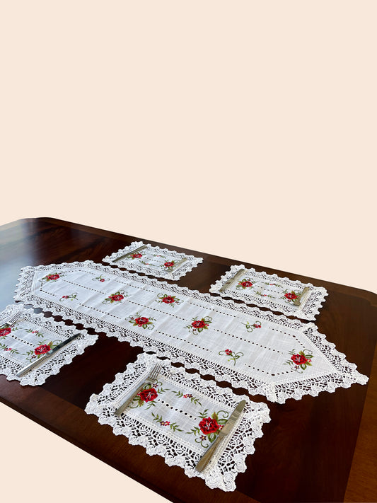 Molly Table Runner and Placemats