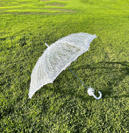 Rimmed White Lace Parasol